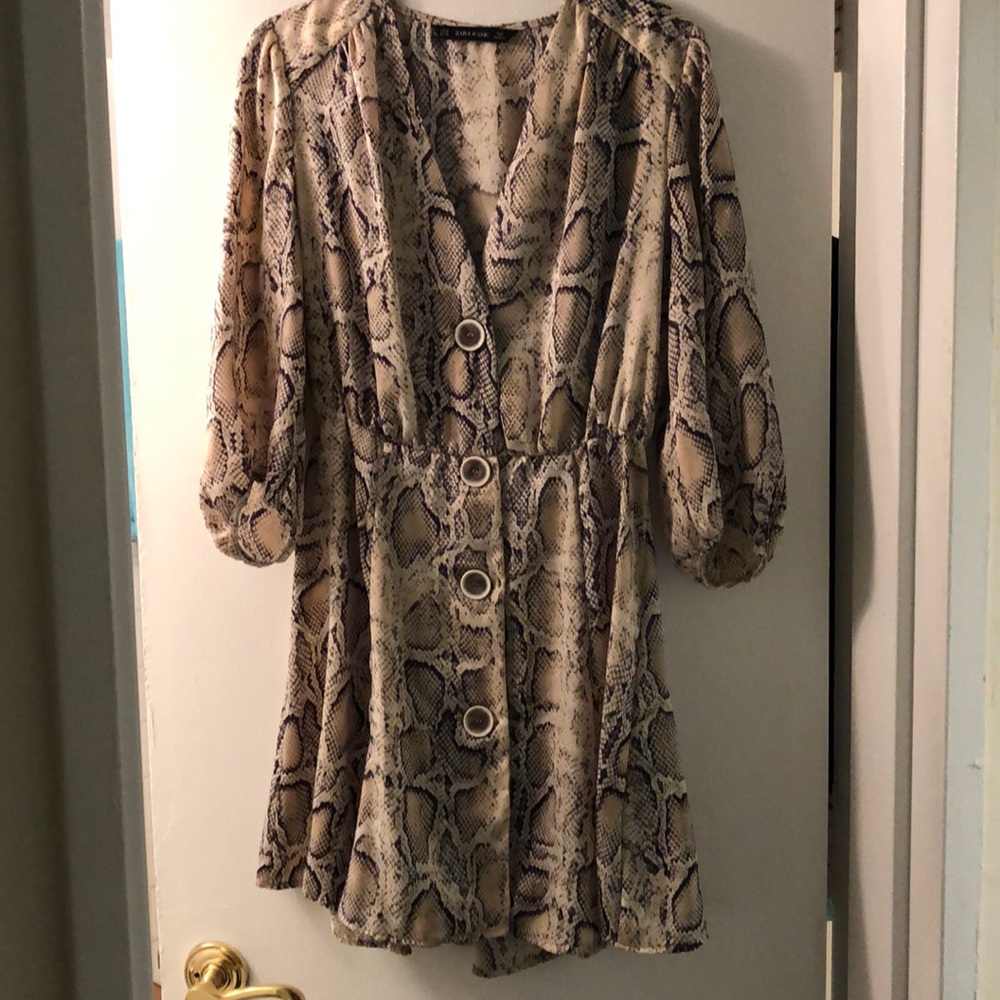 Snake dress with buttons - Size M